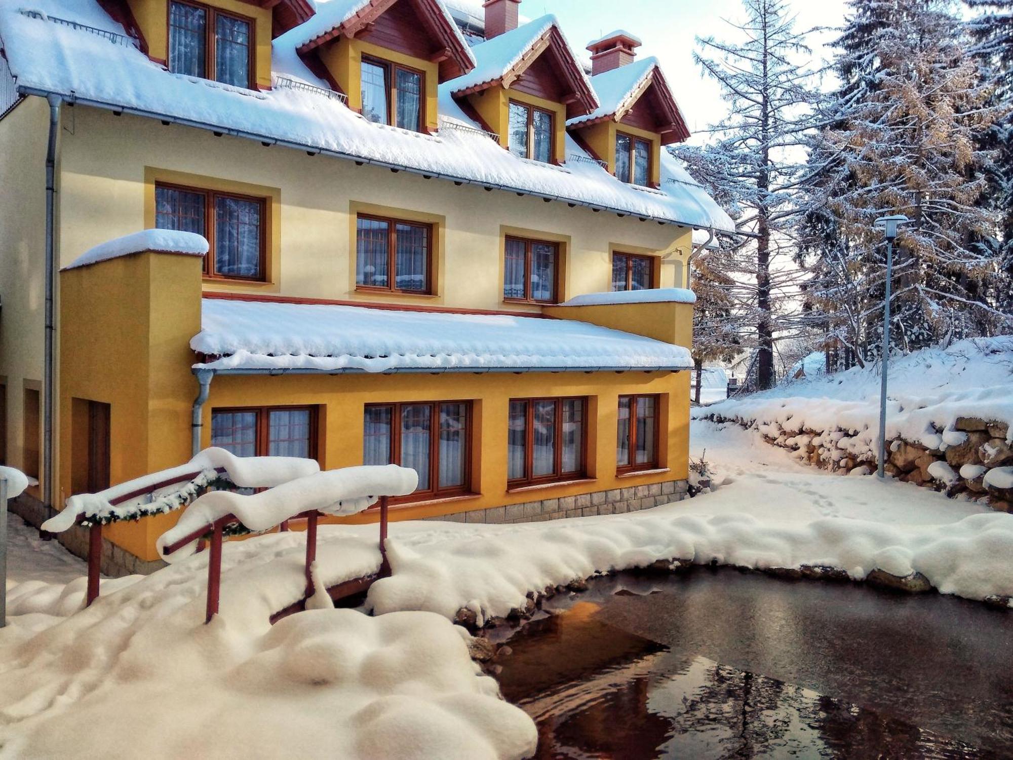 Hotel Dobry Klimat Szklarska Poręba Esterno foto